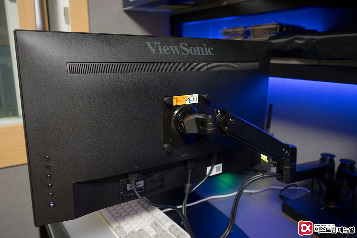 Viewsonic Vp2768 2k Review Desk 01