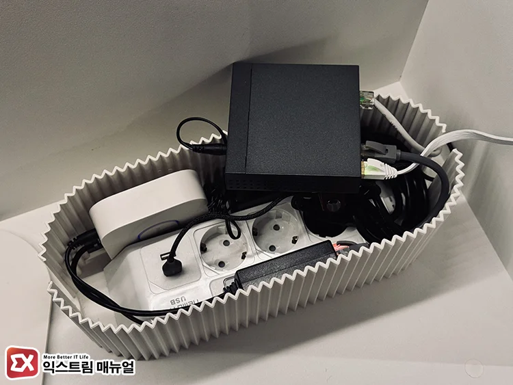 Connecting a Philips Hue Bridge with PoE Power over Ethernet Without an Adapter 5 Connecting a Philips Hue Bridge with PoE Power over Ethernet Without an Adapter 5 - 필립스 휴 브릿지를 전원 어댑터 없이 PoE로 연결해 보자